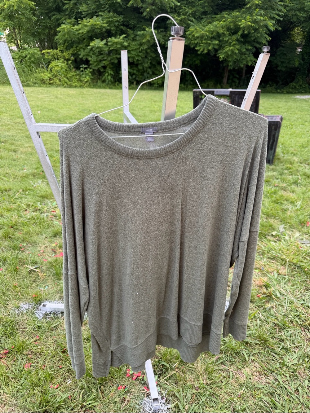 aerie Olive Green Lightweight Crewneck Sweater